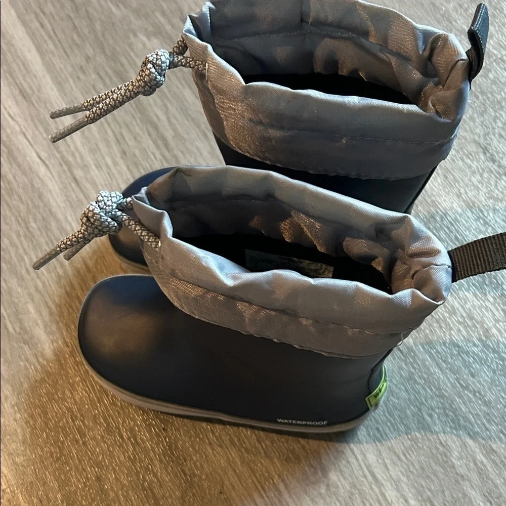Western Chief Navy and Gray Kids Rain Boots